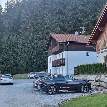 Πανσιόν Pek Kubova Huť