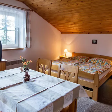 Pek Πανσιόν Kubova Huť